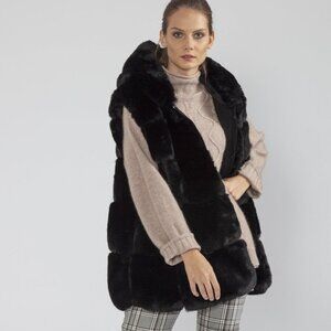 Jayley Black Faux Fur Long Hooded Gilet NWOT, One Size